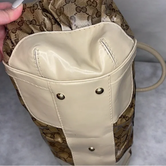 GUCCI Only Used Once! Large Monogram Tote Dust Bag Included - Picture 6 of 13